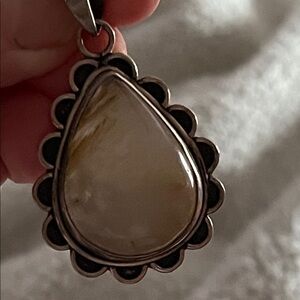 NWOT Elegant Rutilated Quartz Teardrop Pendant Necklace 2”